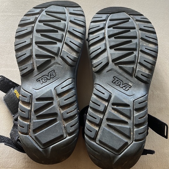 Teva sandals, black, only worn a couple times. - Picture 2 of 4